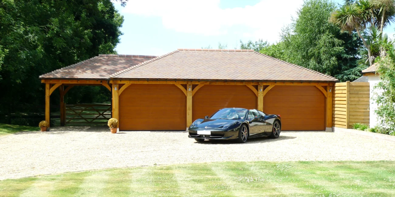 4 bay fully hipped oak garage by oakcraft.