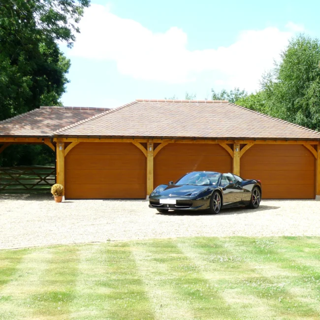 4 bay fully hipped oak garage by oakcraft.